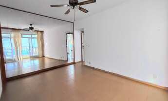 Imagem 3: Quot;Amplo apartamento 3 quartos com planta lateral configurada em sala de estar com uma