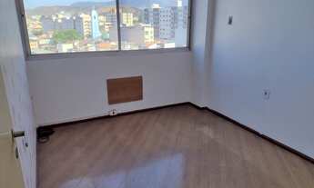 Imagem 5: Quot;Esquina rua Cachambi! Amplo apartamento vazio, claro e arejado com vista panorâmica