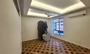 Imagem 6: CasaNova in Rio vende: Apartamento padrão na Avenida Bartlomeu Mitre, Leblon. O imóvel é c