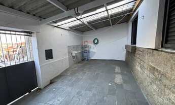 Imagem 6: Casa aconchegante de dois quartos com garagem para locação no bairro Bairú, ótima localiza