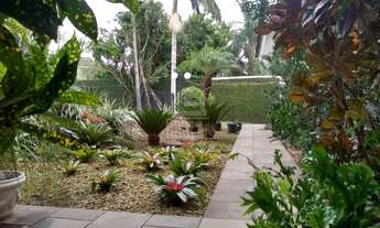 Imagem 2: Casa com cinco dormitórios em Camobi