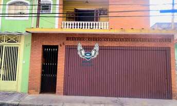 Imagem: SOBRADO EM SANTANA COM 03 DORMITÓRIOS SENDO