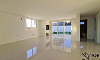 Imagem 2: Casa de 220m² no Condomínio Fechado – Suíte Master, Espaço Gourmet e Amplo Pátio