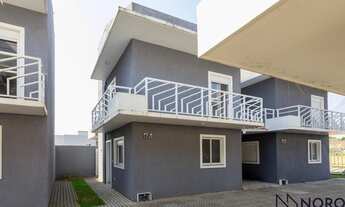 Imagem 2: Casa em Residencial Fechado com Terraço e 2 Dormitórios em Santa Maria