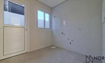 Imagem 7: Casa de 220m² no Condomínio Fechado – Suíte Master, Espaço Gourmet e Amplo Pátio