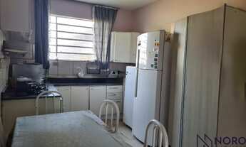 Imagem 4: Casa duplex de esquina com 2 dormitórios, 2 banheiros, sala de estar estar e jan