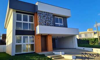 Imagem: Casa de 220m² no Condomínio Fechado 