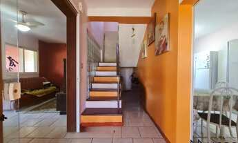 Imagem 5: Casa duplex de esquina com 2 dormitórios, 2 banheiros, sala de estar estar e jan