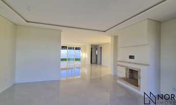 Imagem 3: Casa de 220m² no Condomínio Fechado – Suíte Master, Espaço Gourmet e Amplo Pátio