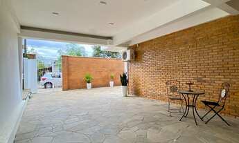 Imagem 5: Casa de campo em área urbana com terreno de 1.160m² e 800m² de área construida