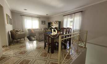 Imagem 2: Sobrado - Bosque dos Eucaliptos - SJCampos - 03 Dormitórios (01 Suíte) - 183m²