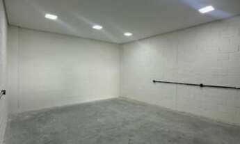 Imagem 6: GALPÃO NOVO (360M²) + PÁTIO | PÉ DIREITO 8M | ENTRA CARRETA