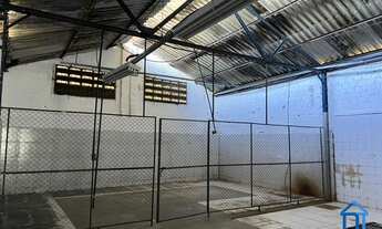 Imagem 5: Galpão de 385m² na Av. Norte – Estacionamento e Pronto para Uso Comercial