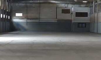 Imagem: Galpão com 4.000 m² e pátio de 5.700