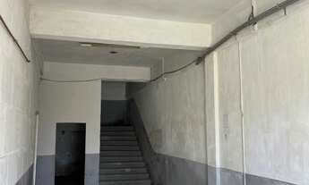 Imagem 4: Galpão 800m² – Esquina com Alto Fluxo – Excelente para Logística