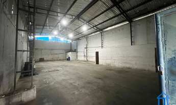 Imagem: Galpão 330m²  Pé Direito 6m e Escritório