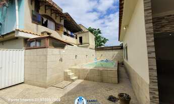 Imagem: Casa com piscina