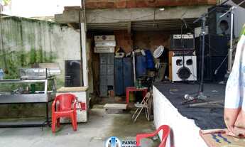 Imagem: Imóvel em frente a cachoeira