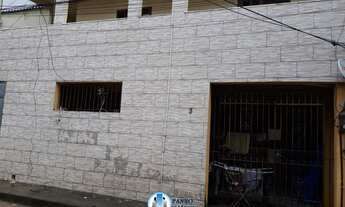 Imagem 4: Prédio com 3 Apartamento