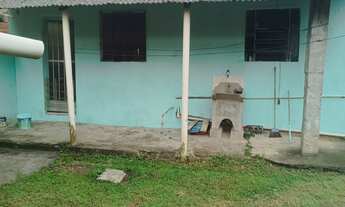 Imagem 2: Terreno com 2 casas para venda