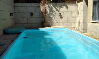 Imagem: Casa com piscina