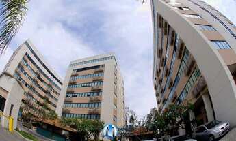 Imagem 3: Sala Comercial com Móveis