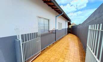 Imagem 5: CASA - 4 DORMITÓRIOS - PARA LOCAÇÃO OU VENDA - CONJUNTO TRINTA E UM DE MARÇO EM