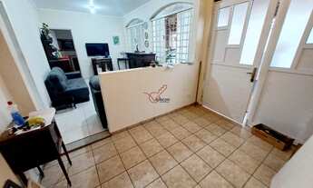 Imagem 4: Casa à Venda - 3 dormitórios sendo 1 suíte - Vila Tatetuba - São José dos Campos