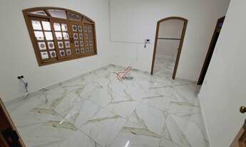 Imagem 3: Casa com Edícula com 4 dormitórios para Locação e Venda - Residencial ou Comerci