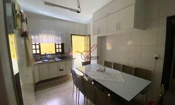 Imagem 5: Casa com 3 dormitórios no Bosque dos Ipês, na região sul de São José dos Campos