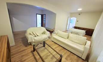 Imagem 2: Casa com 5 dormitórios - Planejada e Mobiliada para Locação no Bosque dos Eucali