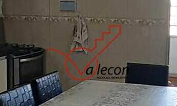 Imagem 4: Casa com Churrasqueira e 3 Dormitórios à Venda