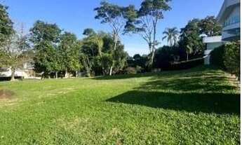 Imagem: Amplo terreno em Condomínio fechado!