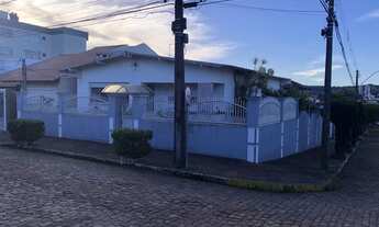 Imagem 1: Excelente Casa com Piscina no Bairro Goiás!!