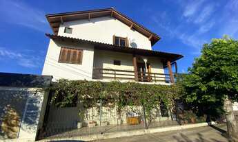 Imagem 1: Excelente e amplo Triplex semimobiliado no bairro Goiás - Santa Cruz do Sul