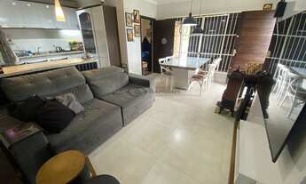 Imagem: Lindo Geminado De Esquina com Piscina na