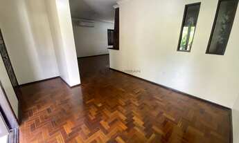 Imagem 3: Linda Casa com Piscina Próxima ao Centro!!