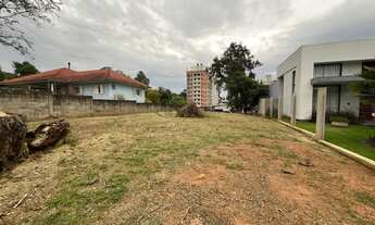 Imagem 3: Amplo terreno à venda no Jardim Europa