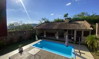 Imagem: Excelente casa muito bem localizada perto