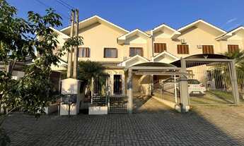 Imagem: Duplex com pátio no Arroio Grande