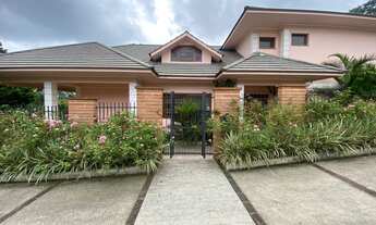 Imagem: Belíssima e Ampla Casa em Bairro Nobre