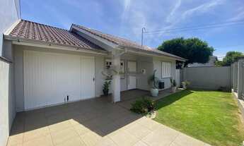 Imagem 2: Casa com piscina em Lajeado