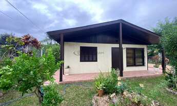 Imagem: Casa mista com Piscina e Ótima Localização!!