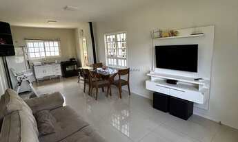 Imagem 3: Casa com Piscina em Linha Santa Cruz