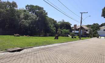 Imagem: Amplo terreno em Condomínio fechado!