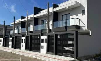 Imagem 5: SOBRADO PROXIMO DO MAR EM BALNEARIO PICARRAS SC