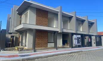 Imagem 2: Sobrado geminado proximo do mar