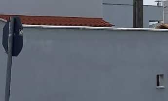 Imagem: CASA NO CENTRO DE BALNEARIO PICARRAS SC