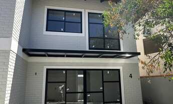 Imagem 3: Sobrado em Penha Sc pronto para morar