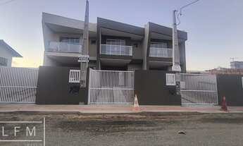 Imagem: Sobrado geminado, 2 dormitórios na Rua